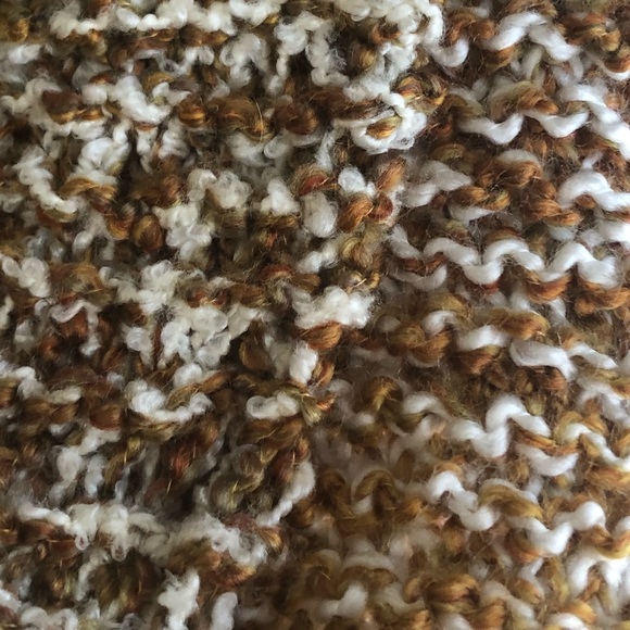 Hand-Knit Scarf - Picture 2 of 4